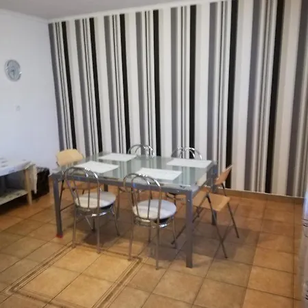 Halex 3 * Bojna