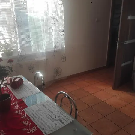 Halex 3 Rum i privatbostad *